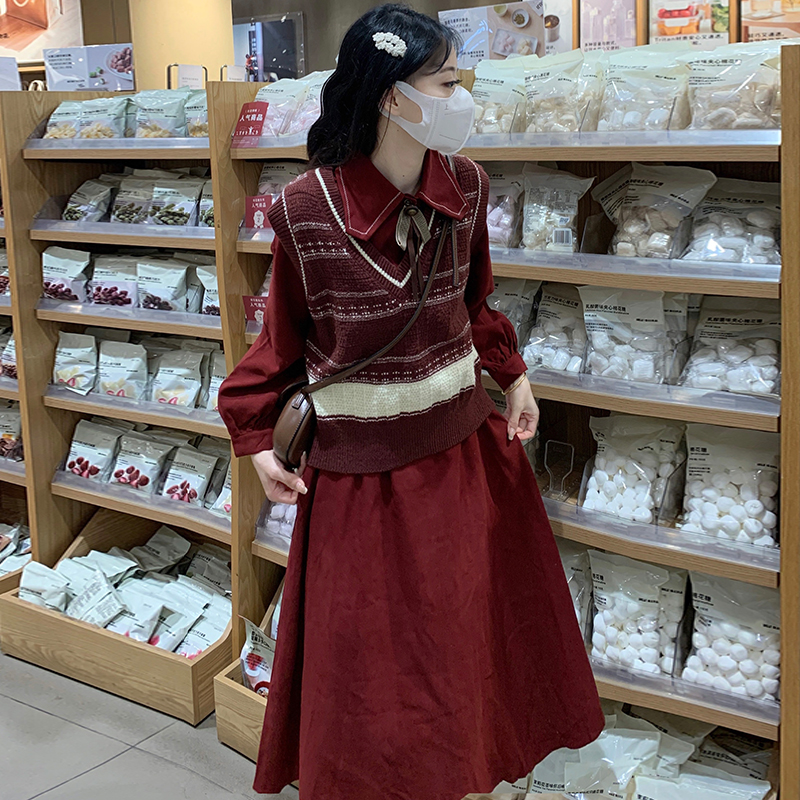 Academy Style Red Dress with Vest Two-Piece Set for Women - Image 2