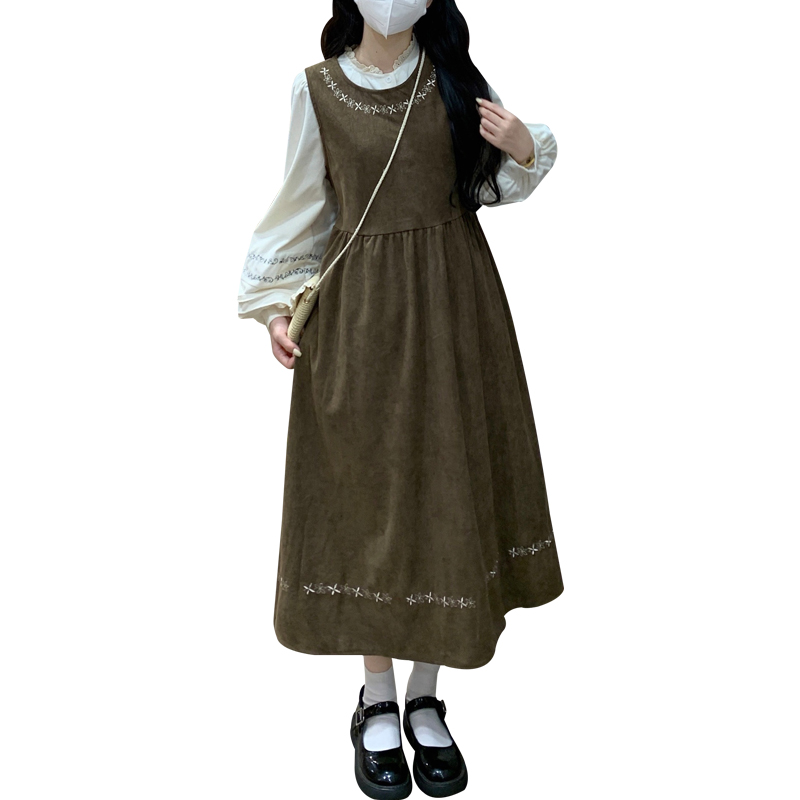 Vintage Loose Embroidered Vest Dress Set with Lace Trim - Image 5