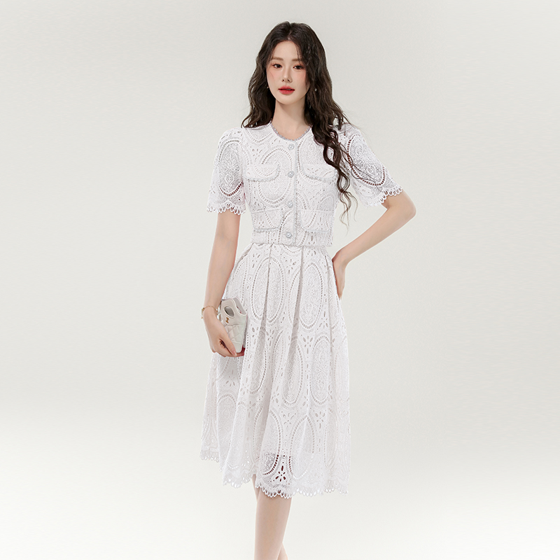 Women's Two-Piece Set with Water-Soluble Lace Skirt - Light Luxury Style - Image 4