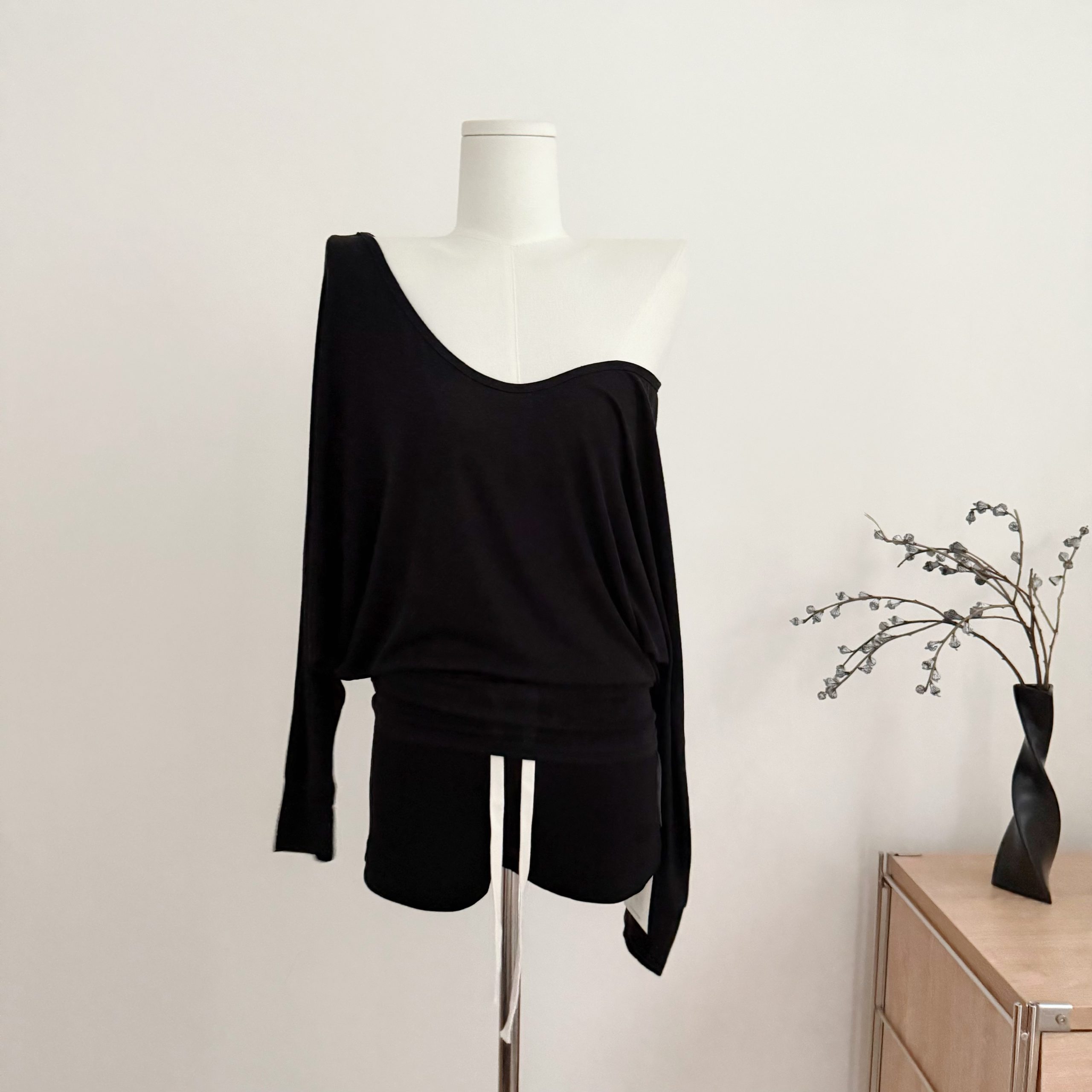 Women's Lyocell Linen V-Neck Batwing Sleeve Loose T-Shirt Summer Casual Top - Image 4