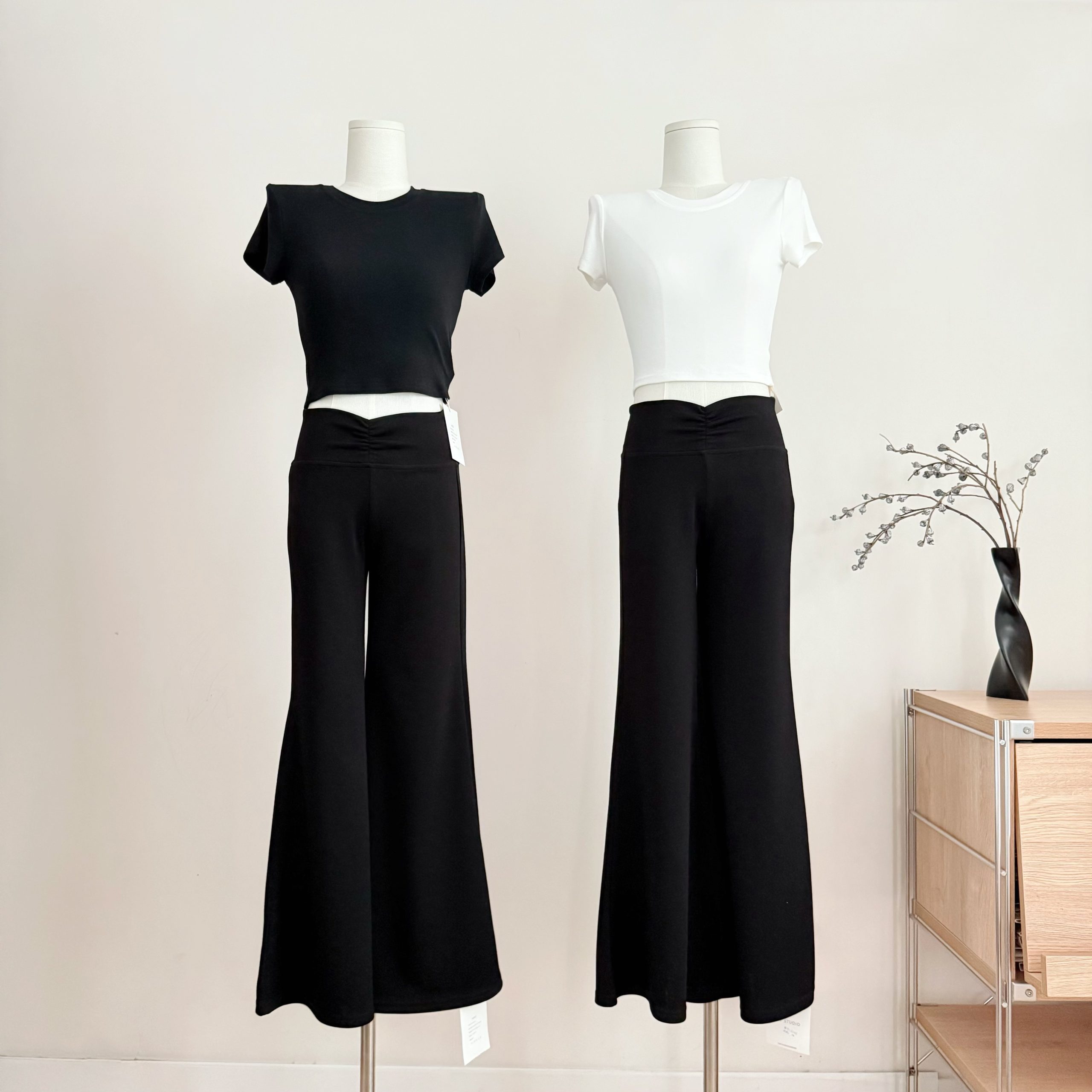 F PROJECT Jennie Inspired Women's Short Sleeve Base Layer T-Shirt