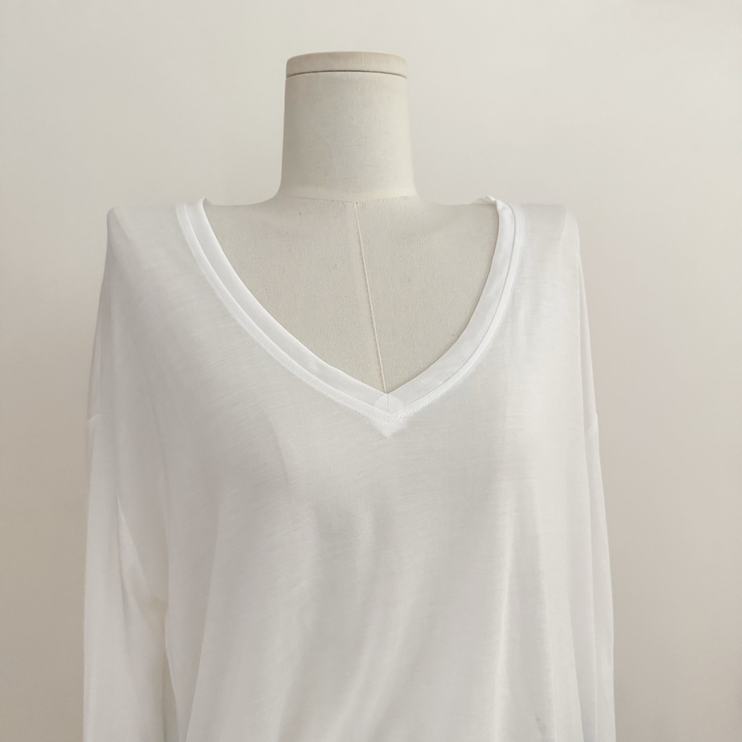 Women's V-Neck Long-Sleeve Off-Shoulder Sun Protection T-Shirt - Image 4