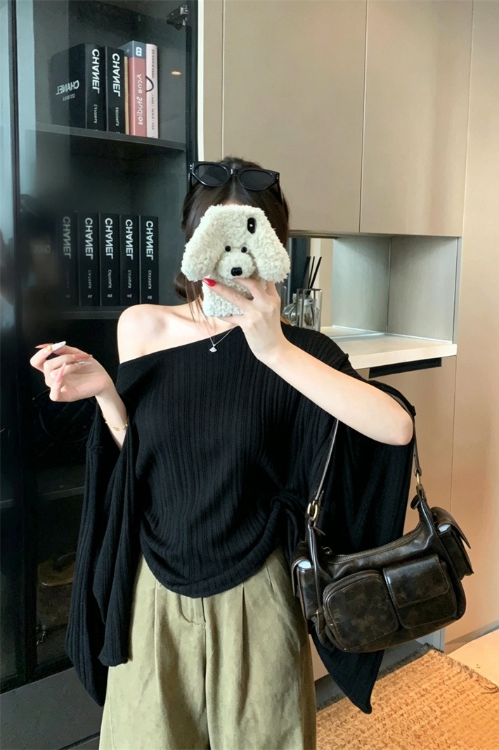 Women's Ribbed Batwing Sleeve Irregular Knit Sweater Striped Top - Image 5