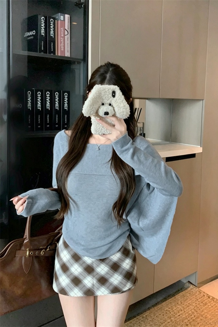 Women's Korean Style Knit Sweater with Diagonal Neck and Waist-Cinching Fit - Image 5
